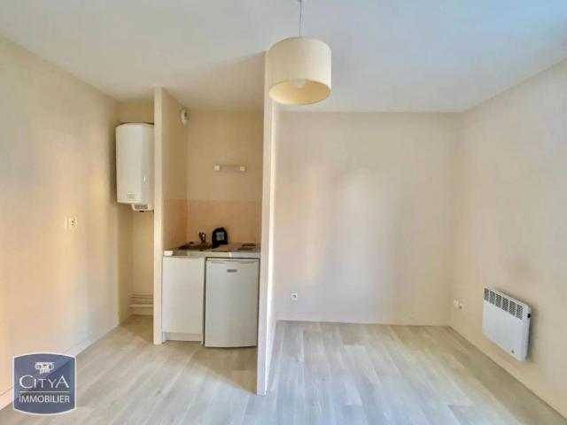 Appartement à louer 1 pièce 18.57m²