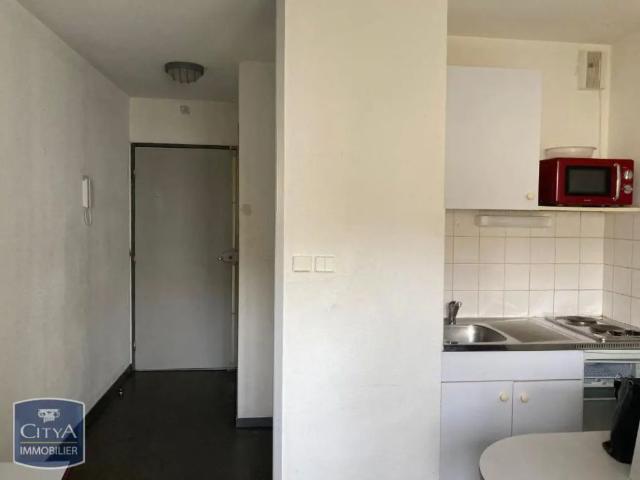 Appartement à louer 1 pièce 18.6m²
