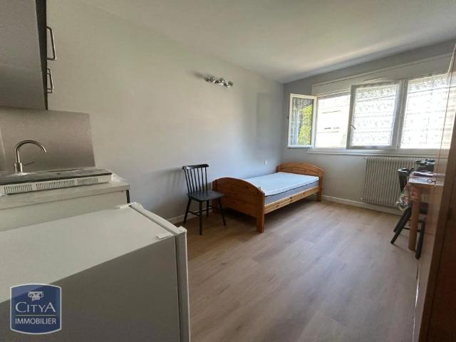 Appartement à louer 1 pièce 18m²