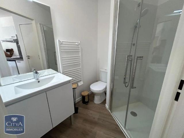 Appartement à louer 1 pièce 21.77m²