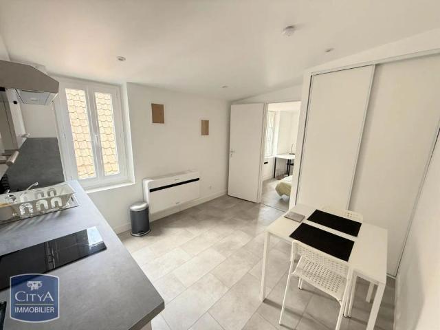 Appartement à louer 1 pièce 22.7m²