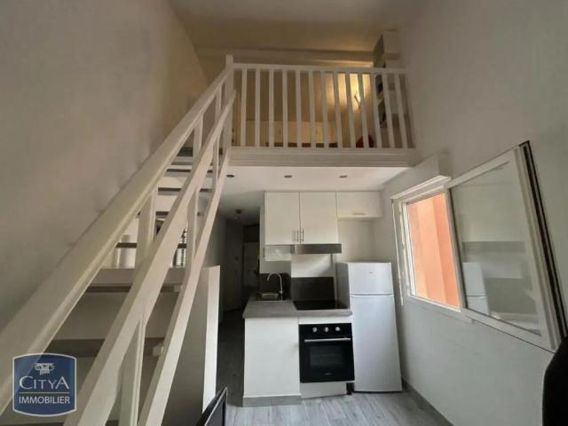 Appartement à louer 1 pièce 22.42m²