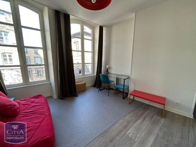 Appartement à louer 1 pièce 22.44m²