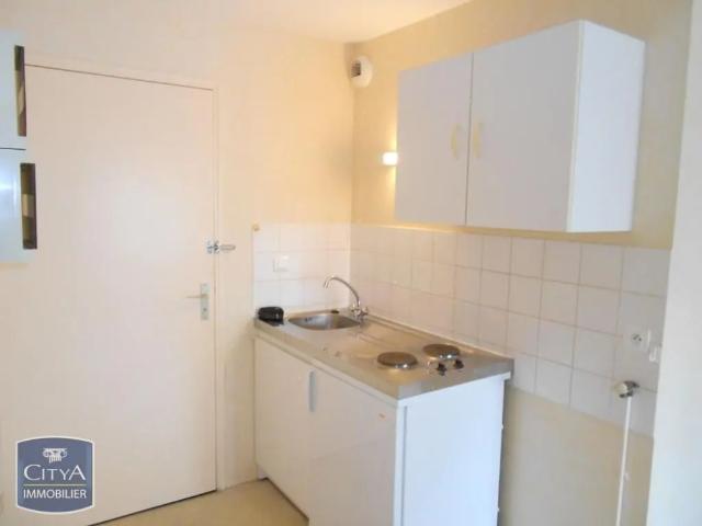 Appartement à louer 1 pièce 22.76m²