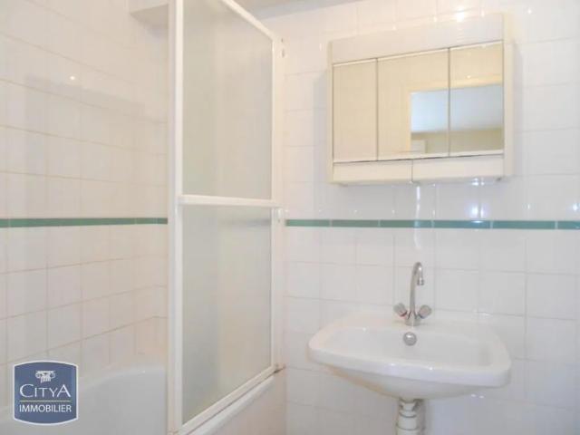 Appartement à louer 1 pièce 22.76m²