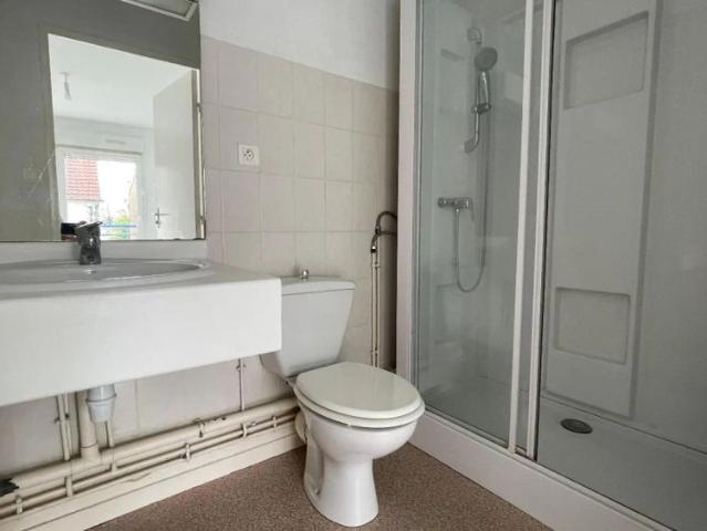 Appartement à louer 1 pièce 22.81m²