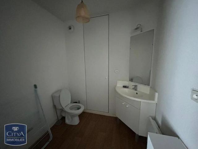 Appartement à louer 1 pièce 22.81m²