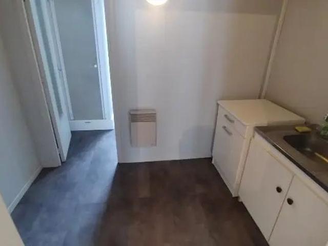 Appartement à louer 1 pièce 23.93m²