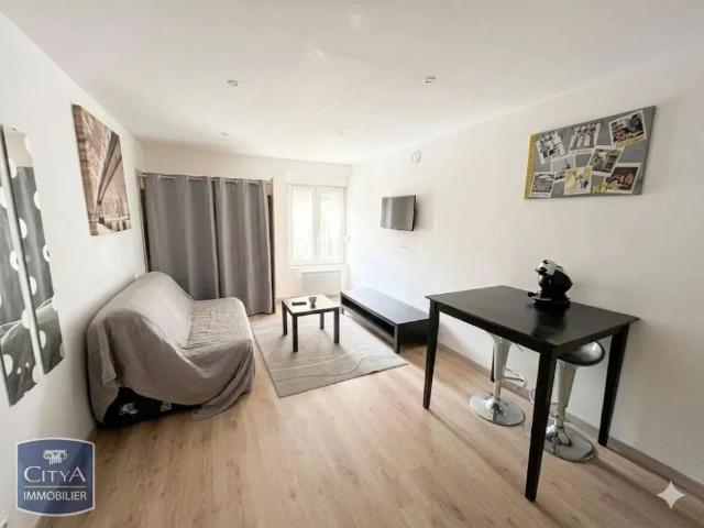 Appartement à louer 1 pièce 23.9m²