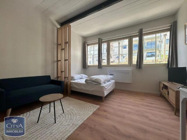 Appartement à louer 1 pièce 24.27m²