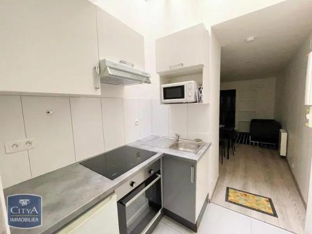 Appartement à louer 1 pièce 24.27m²