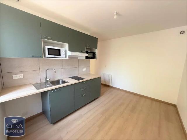 Appartement à louer 1 pièce 24.32m²