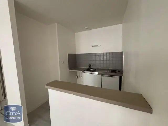 Appartement à louer 1 pièce 24.36m²