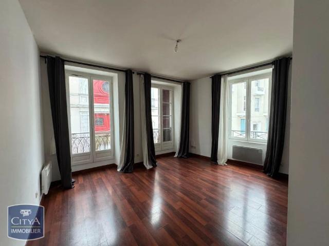 Appartement à louer 1 pièce 24.42m²