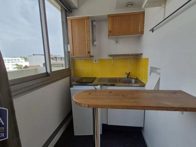 Appartement à louer 1 pièce 24.85m²