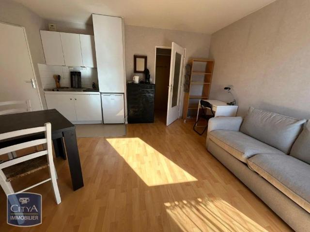 Appartement à louer 1 pièce 24.8m²