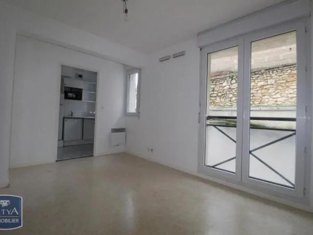 Appartement à louer 1 pièce 25.76m²
