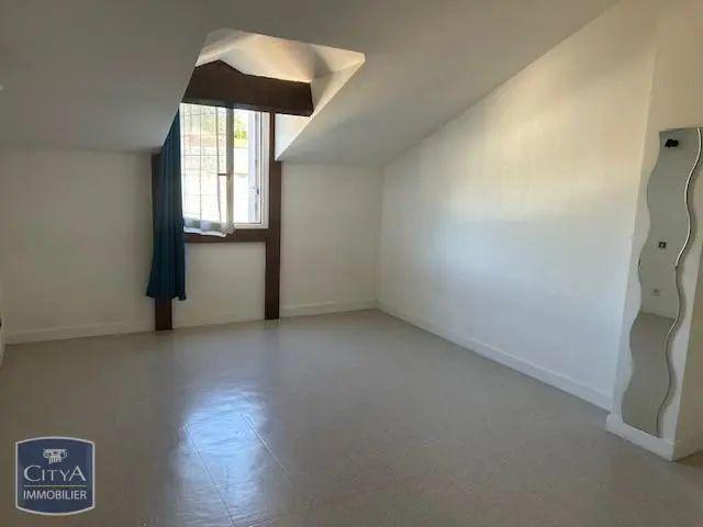 Appartement à louer 1 pièce 25.8m²