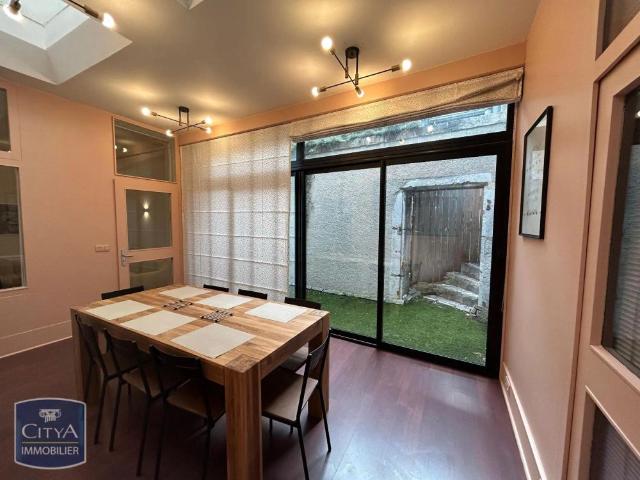 Appartement à louer 1 pièce 25m²