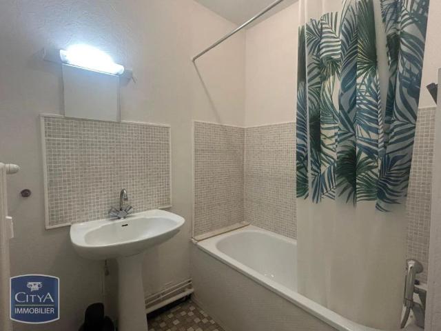 Appartement à louer 1 pièce 26.97m²