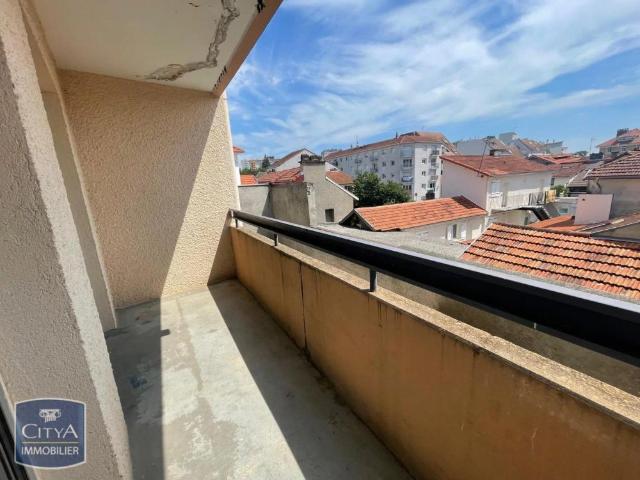 Appartement à louer 1 pièce 27.02m²
