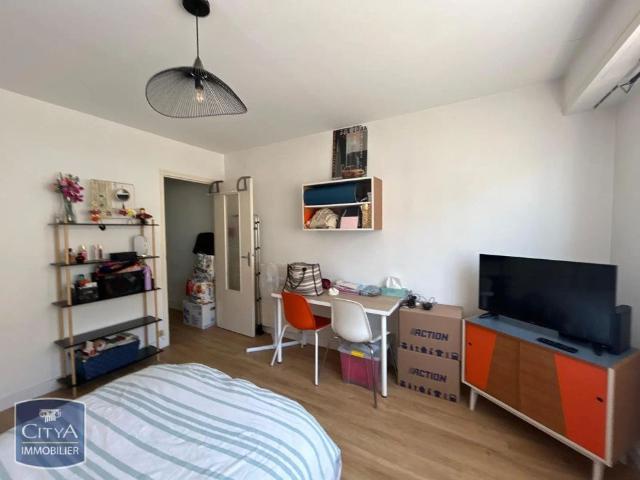 Appartement à louer 1 pièce 27.09m²