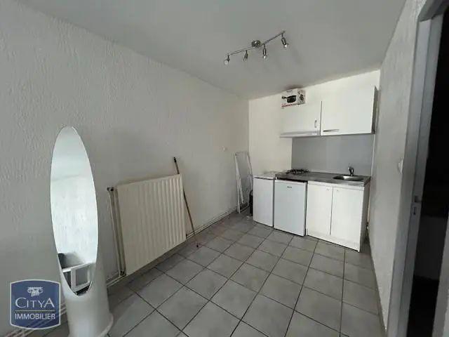 Appartement à louer 1 pièce 27.1m²