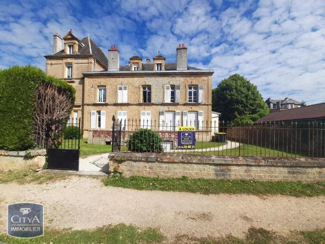 Appartement à louer 1 pièce 27.4m²