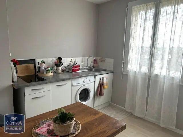 Appartement à louer 1 pièce 27.66m²