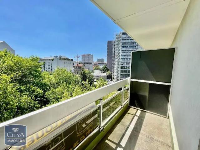 Appartement à louer 1 pièce 27.69m²