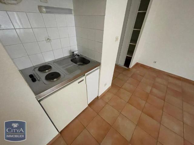 Appartement à louer 1 pièce 27.6m²