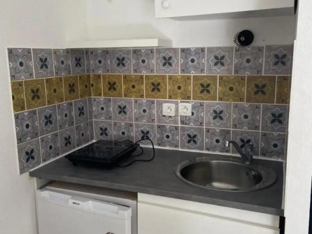 Appartement à louer 1 pièce 27.79m²