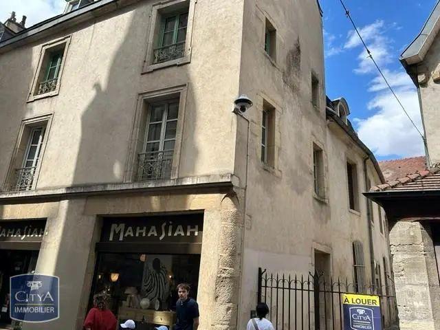 Appartement à louer 1 pièce 27m²