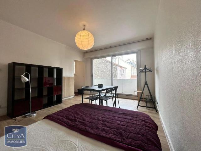 Appartement à louer 1 pièce 27m²