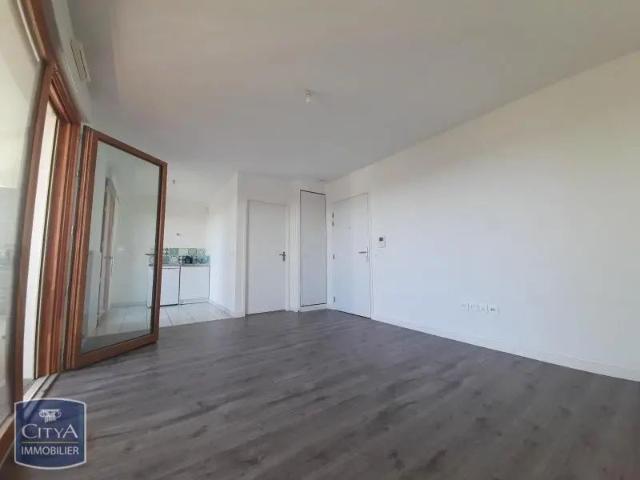 Appartement à louer 1 pièce 28.02m²