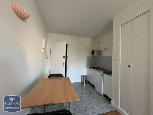 Appartement à louer 1 pièce 28.05m²