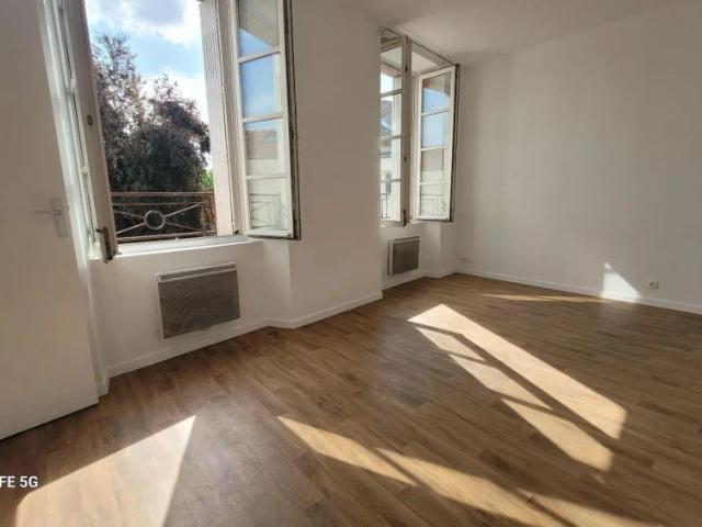 Appartement à louer 1 pièce 28.5m²