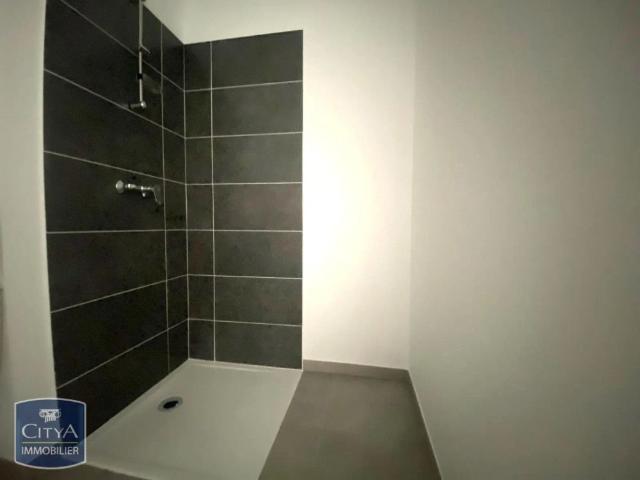 Appartement à louer 1 pièce 28.79m²