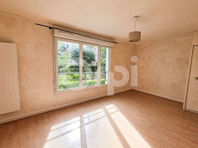 Appartement à louer 1 pièce • 28,98 m 2 Élancourt
