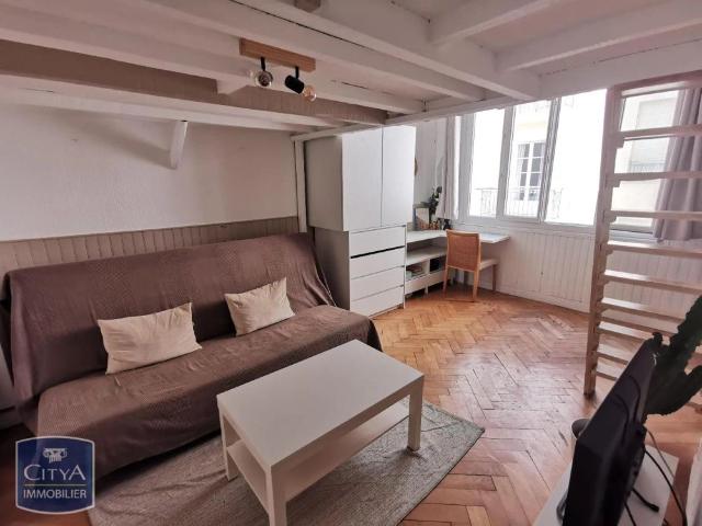 Appartement à louer 1 pièce 28m²