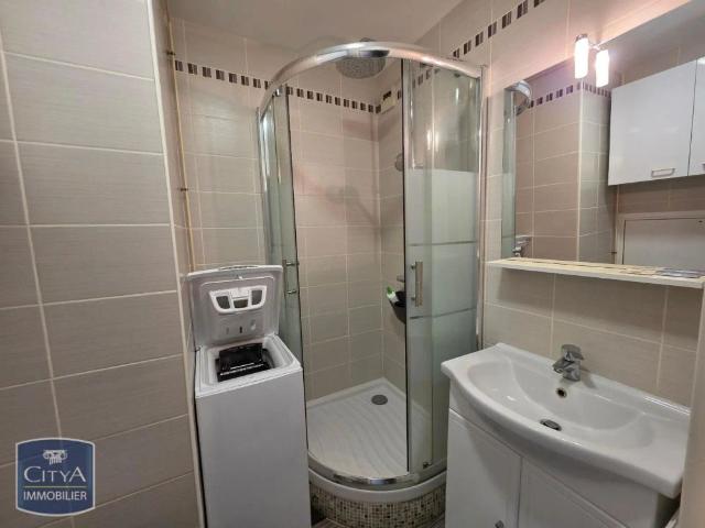 Appartement à louer 1 pièce 28m²