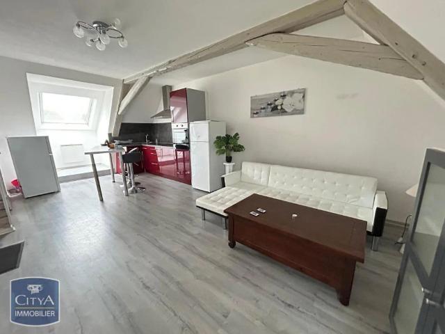 Appartement à louer 1 pièce 29.7m²