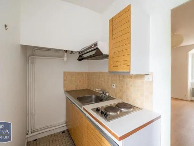 Appartement à louer 1 pièce 29.92m²