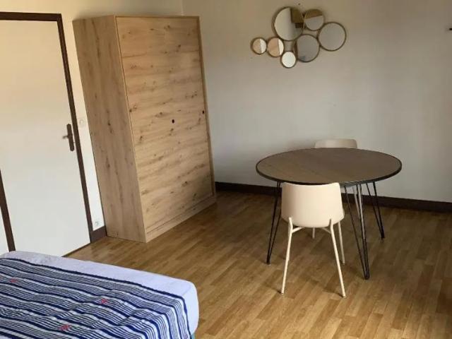 Appartement à louer 1 pièce 30.42m²