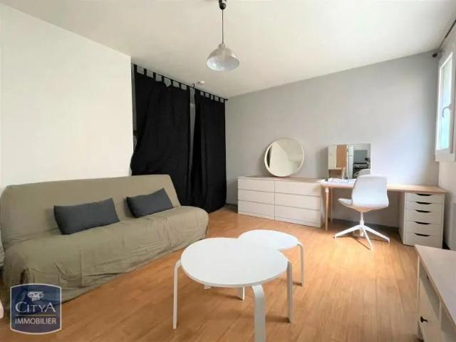 Appartement à louer 1 pièce 31.11m²