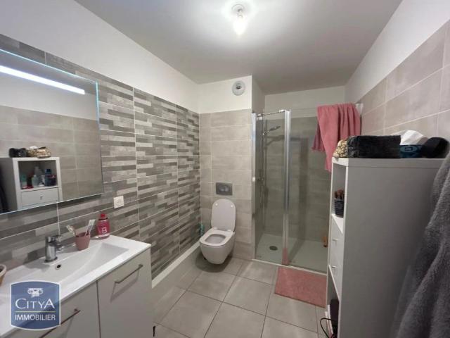 Appartement à louer 1 pièce 31.7m²