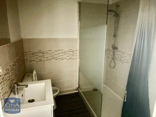 Appartement à louer 1 pièce 31.7m²