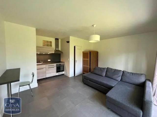 Appartement à louer 1 pièce 31.76m²