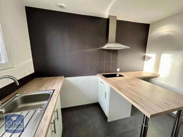 Appartement à louer 1 pièce 31.8m²
