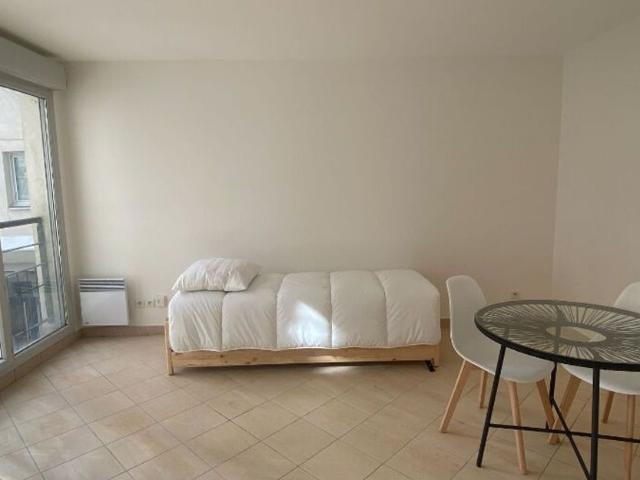 Appartement à louer 1 pièce • 32,16 m 2 Lyon 8